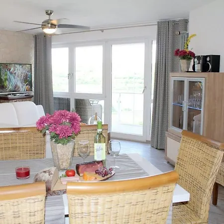 Maarpanorama In Het Maarberg Schalkenmehren